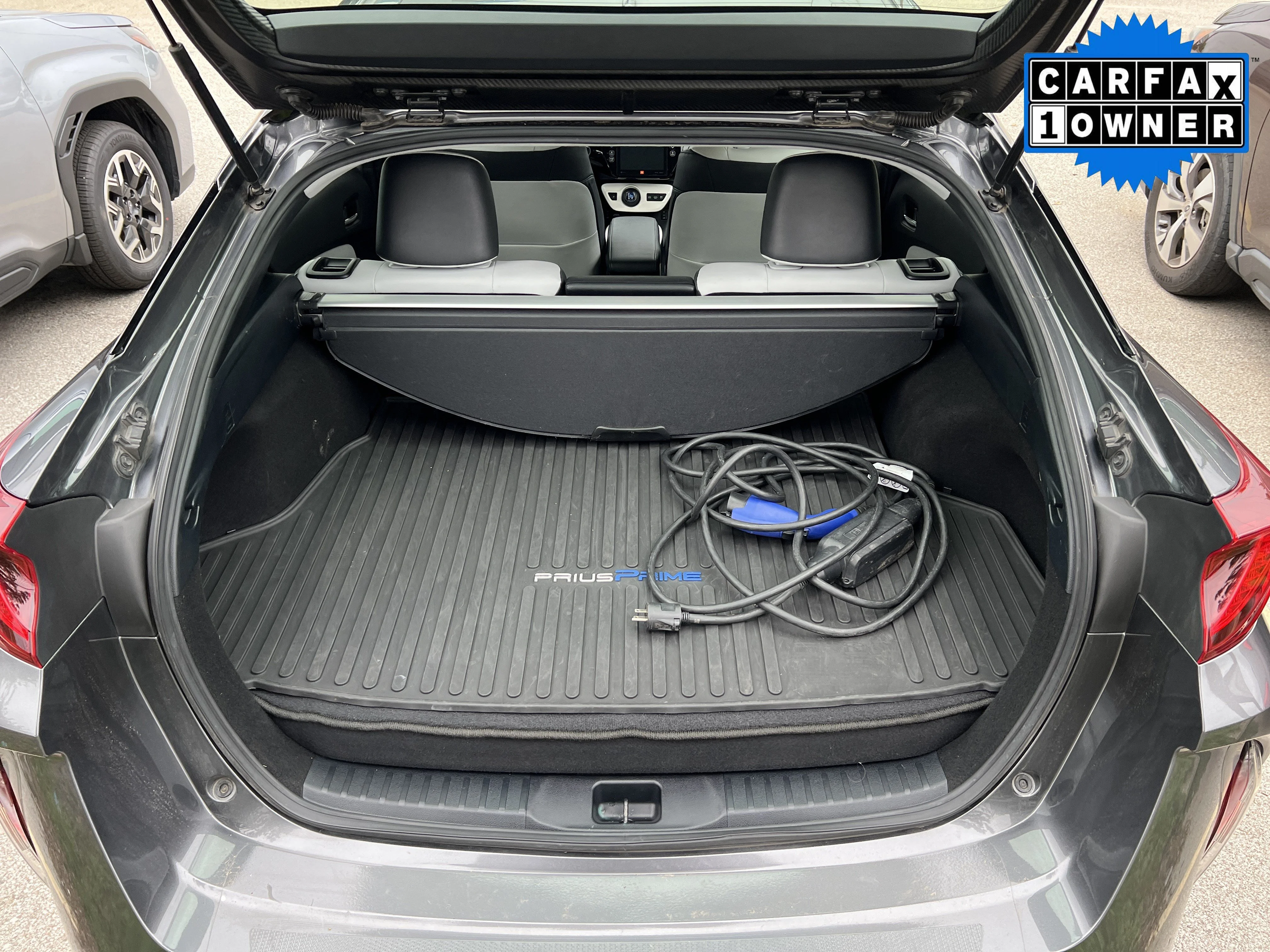 Used 2017 Magnetic Gray Metallic Toyota Advanced image 11