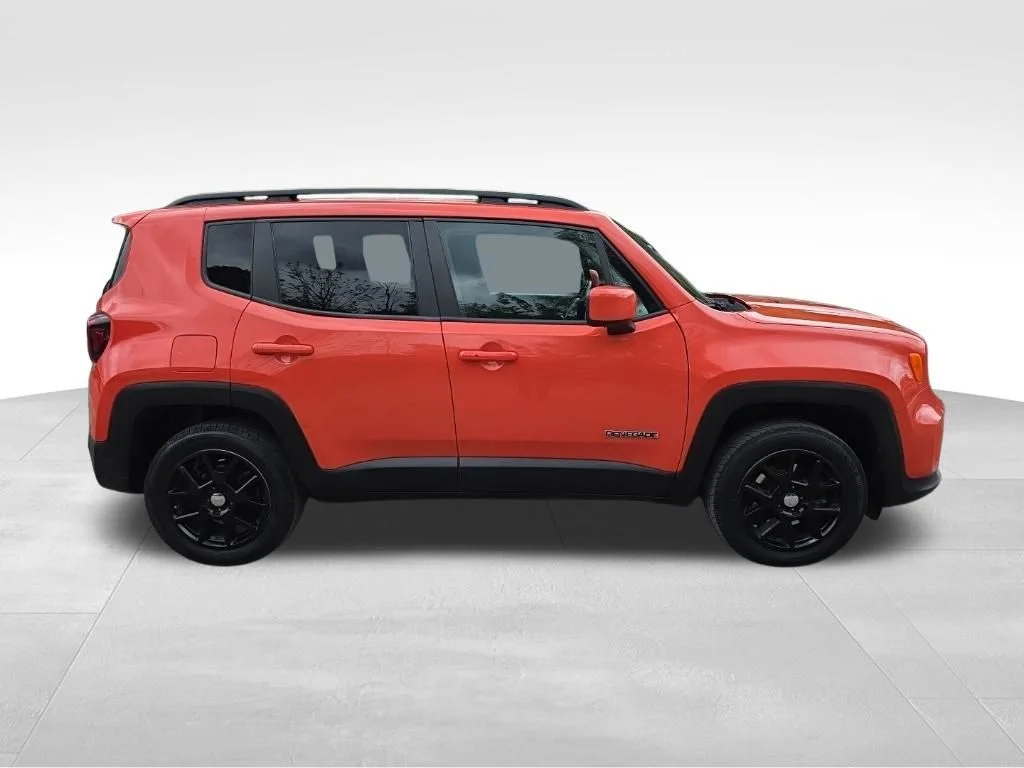 Used 2021 Orange Jeep Latitude image 4
