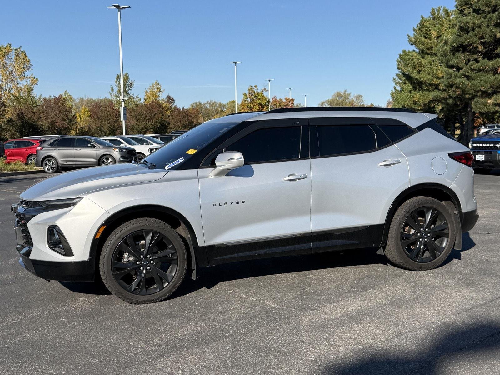 Used 2022 Silver Ice Metallic Chevrolet RS image 2