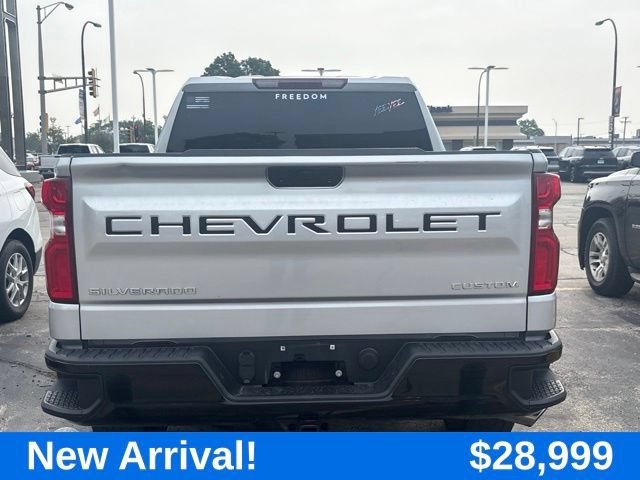 Used 2020 SILVER ICE METALLIC Chevrolet Custom Trail Boss image 4