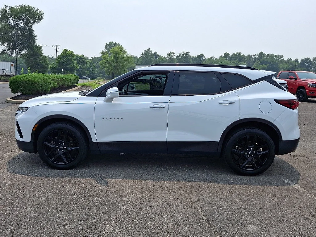 Used 2020 SUMMIT WHITE Chevrolet LT image 7