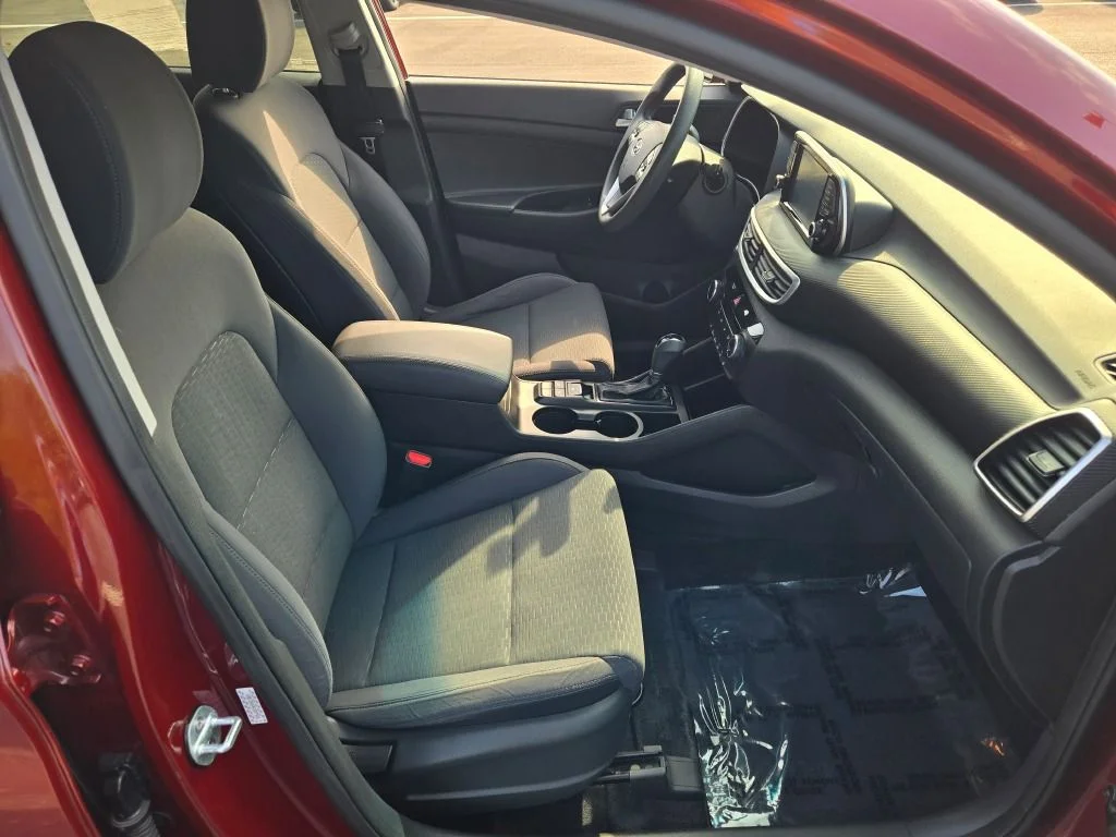 Used 2019 Red Hyundai Value image 6