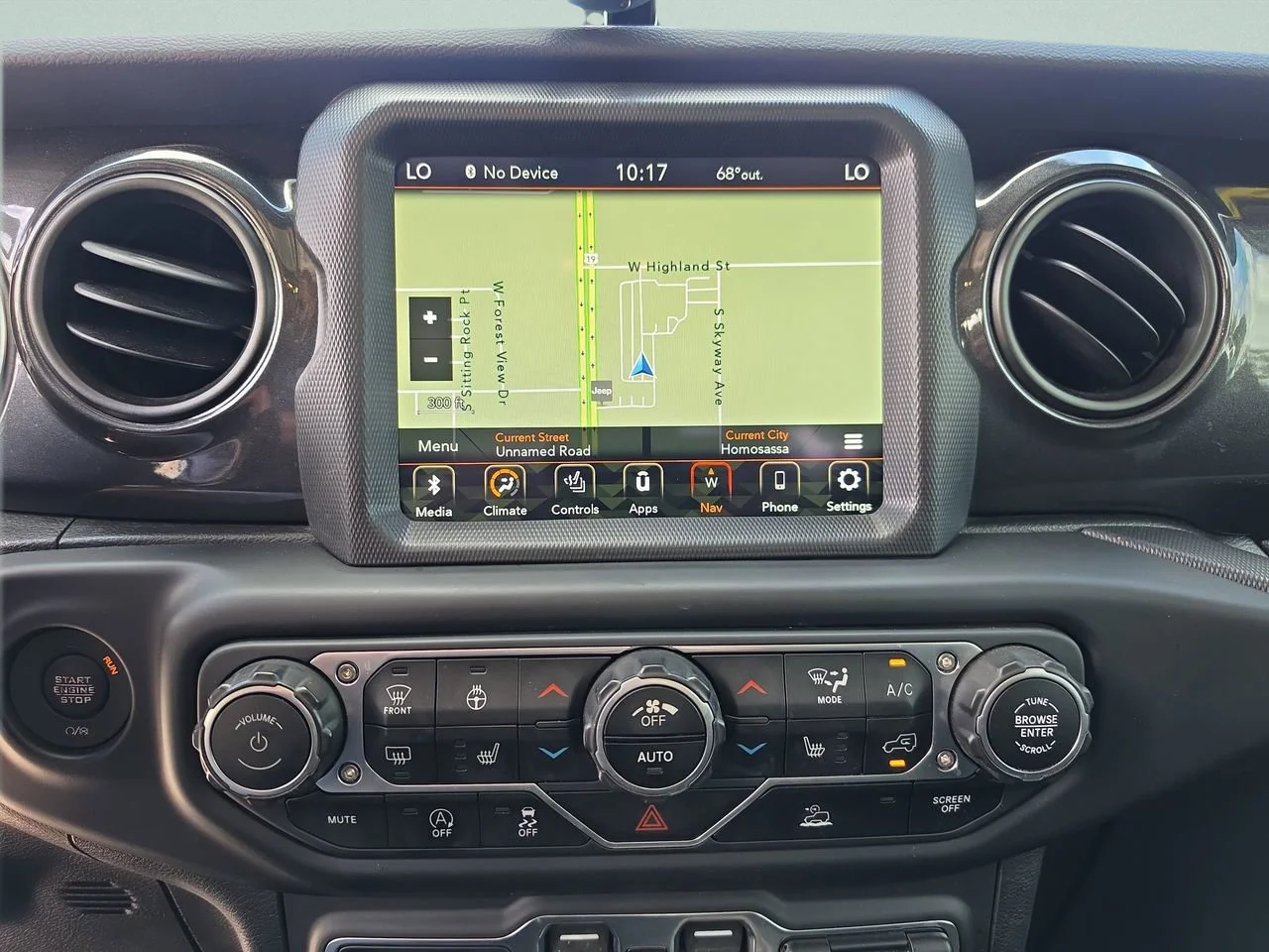 Used 2020 Bright White Clearcoat Jeep Altitude image 23