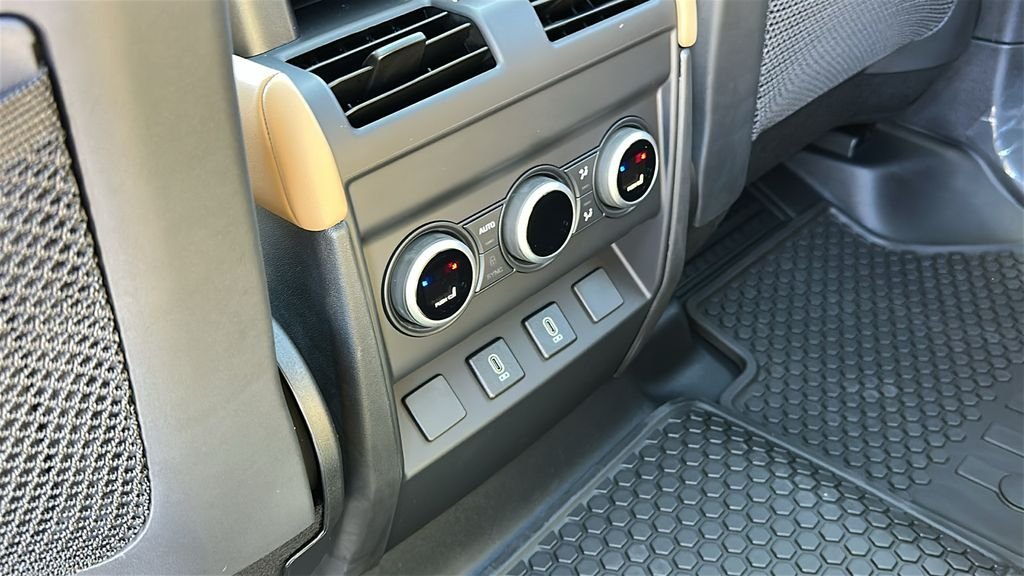 New 2026 Woolstone Green LAND ROVER S image 25