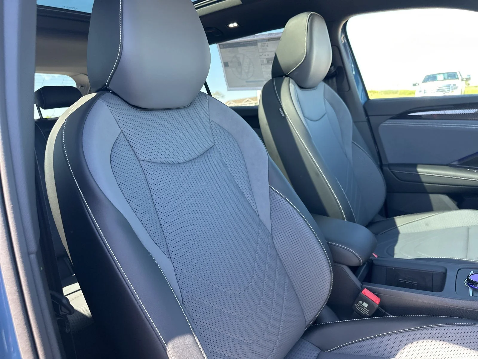 New 2026 Blue Volkswagen 2.0T SE R-Line Black image 36