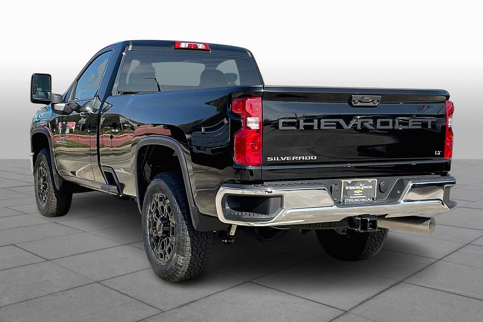 Used 2025 Black Chevrolet LT image 4