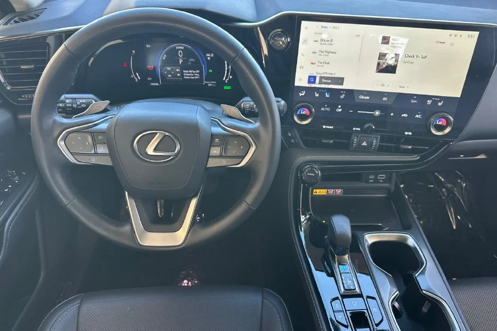 Certified Used 2026 White Lexus 350h Luxury image 17