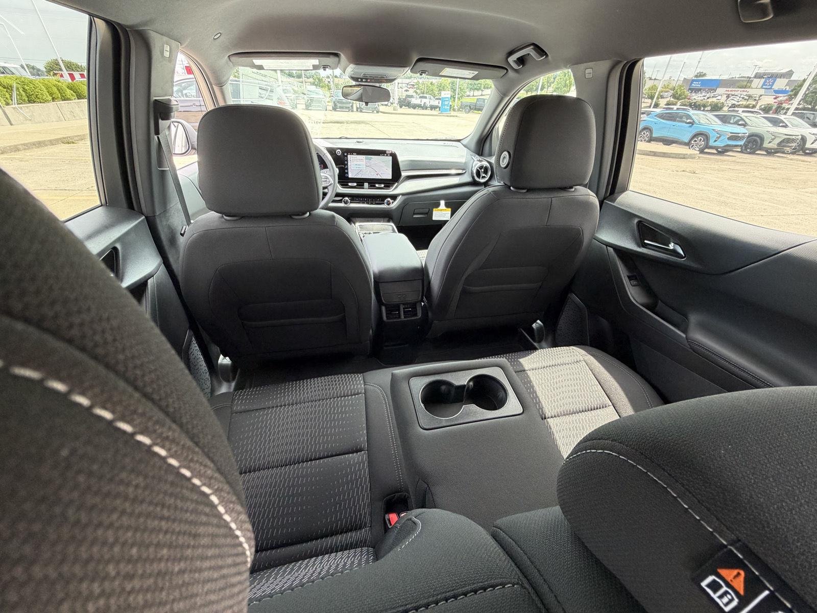 2027 Chevrolet Equinox LT - Photo 26