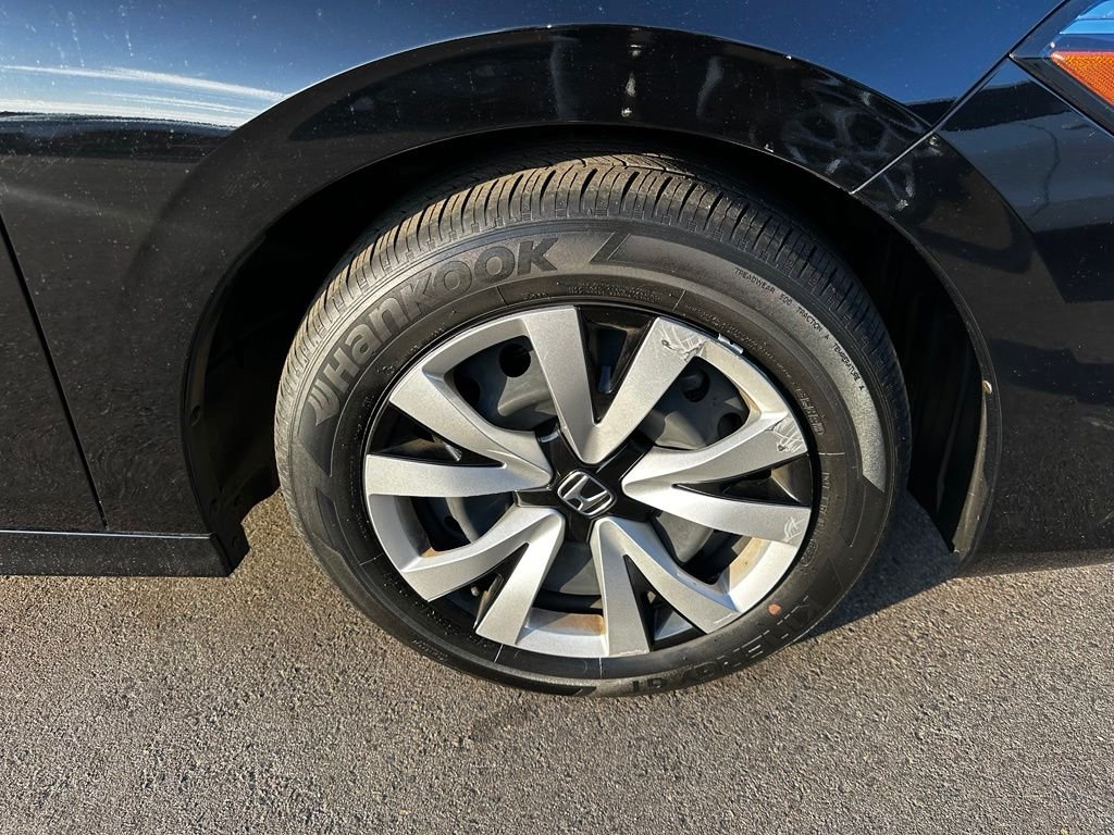 Used 2024  Honda LX image 13