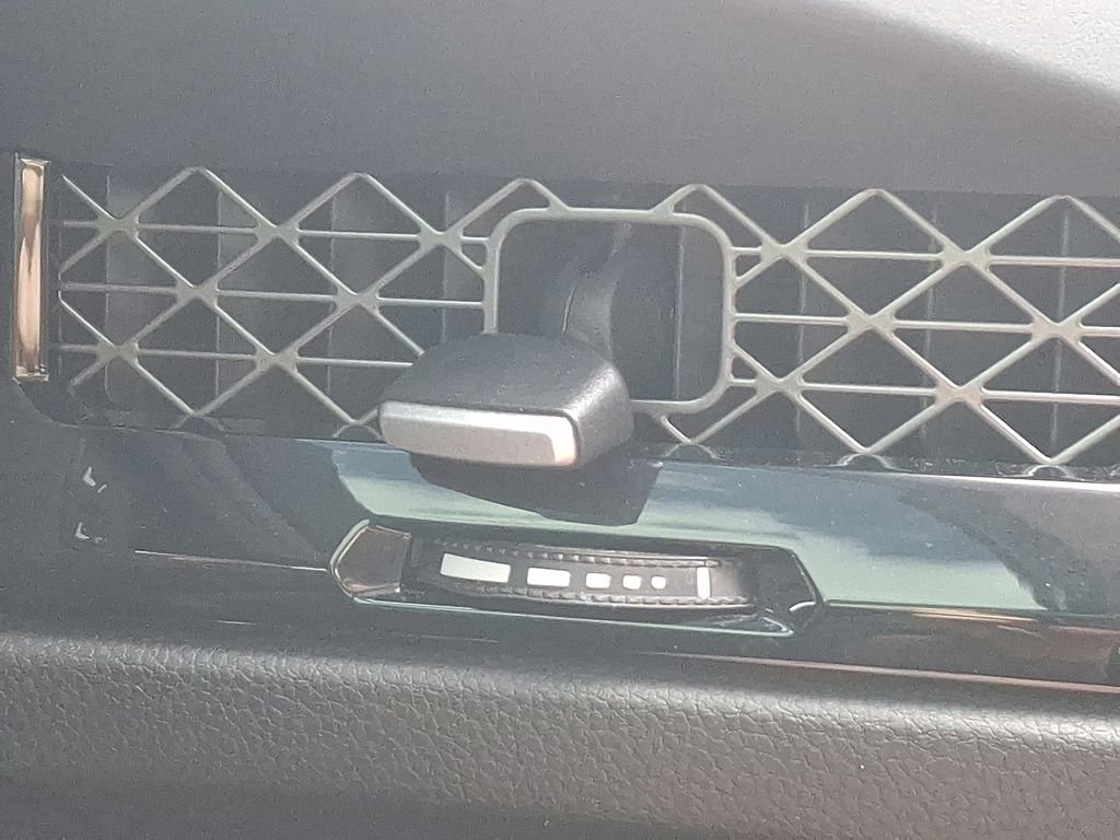 2023 Honda Accord Hybrid Touring - Photo 24