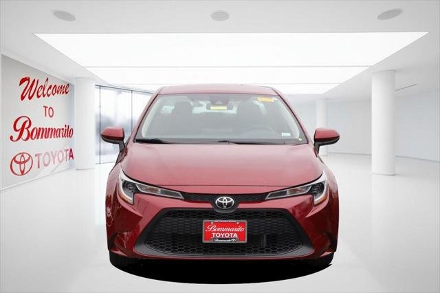 Certified Used 2022 RUBY FLARE PEARL Toyota  image 4