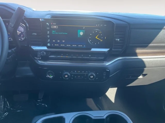 2024 Chevrolet Silverado 1500 RST - Photo 12