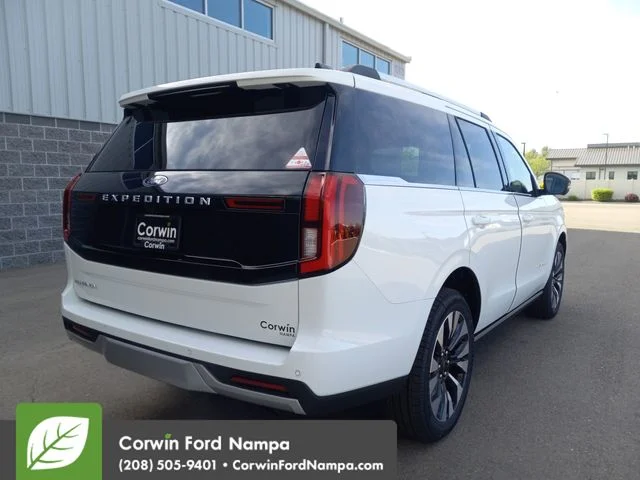 New 2026 Oxford White Ford Platinum image 3