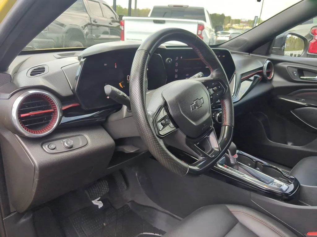 Used 2025 Nitro Yellow Metallic Chevrolet 2RS image 13