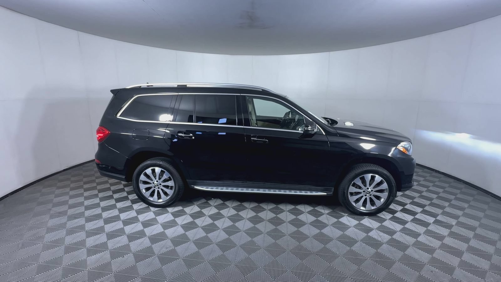 Used 2019 Black Mercedes-Benz GLS 450 image 9