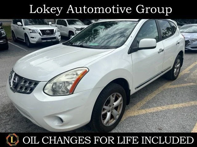 Used 2011 White Nissan SV image 1