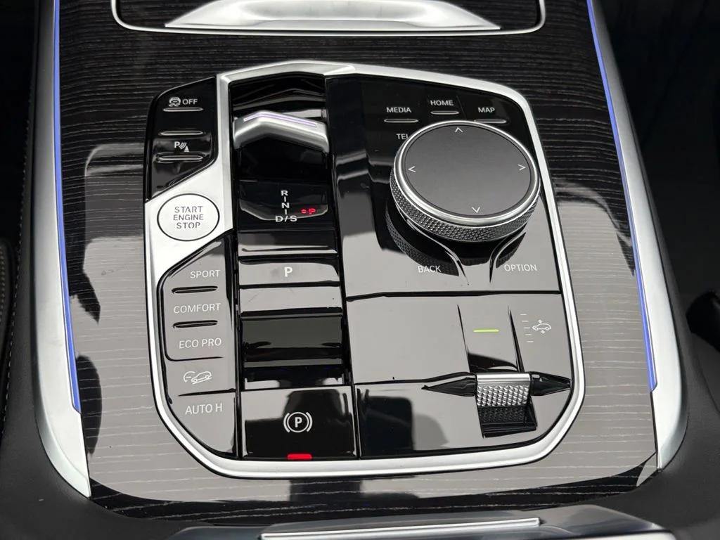 2026 BMW X7 40i - Photo 18