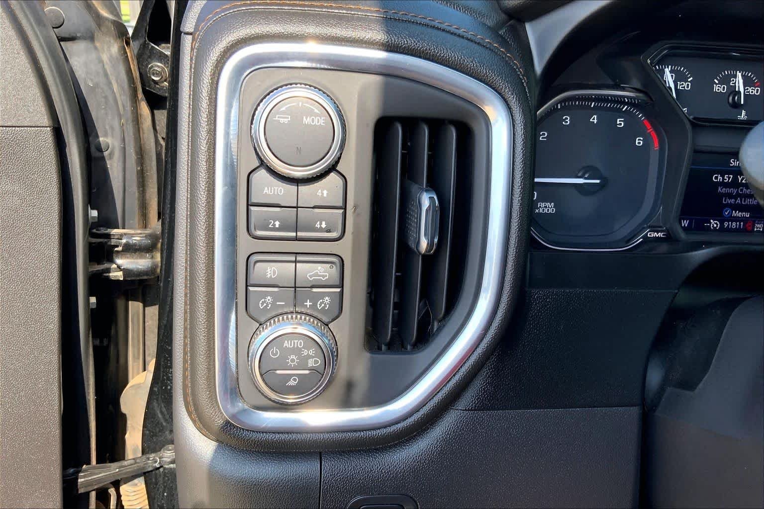 Used 2021 Ebony Twilight Metallic GMC AT4 image 33