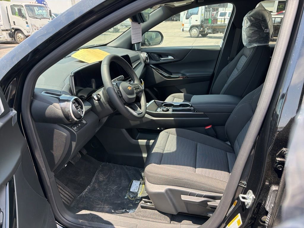 New 2026 Mosaic Black Metallic Chevrolet LT image 15
