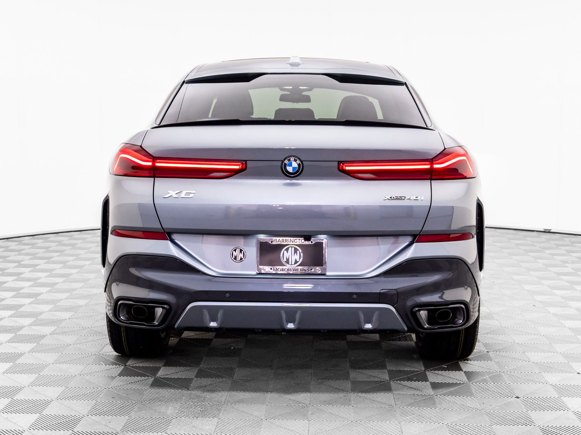 New 2026 Skyscraper Grey Metallic BMW xDrive40i image 5