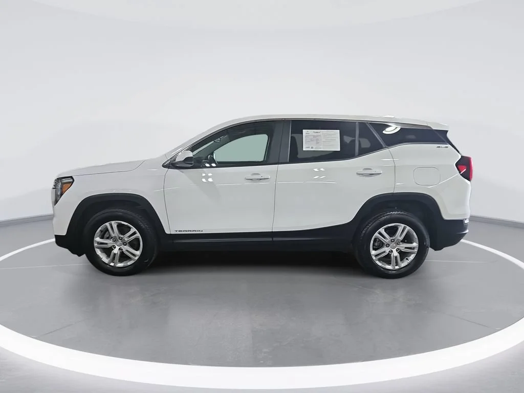 Certified Used 2023 Summit White GMC SLE image 7