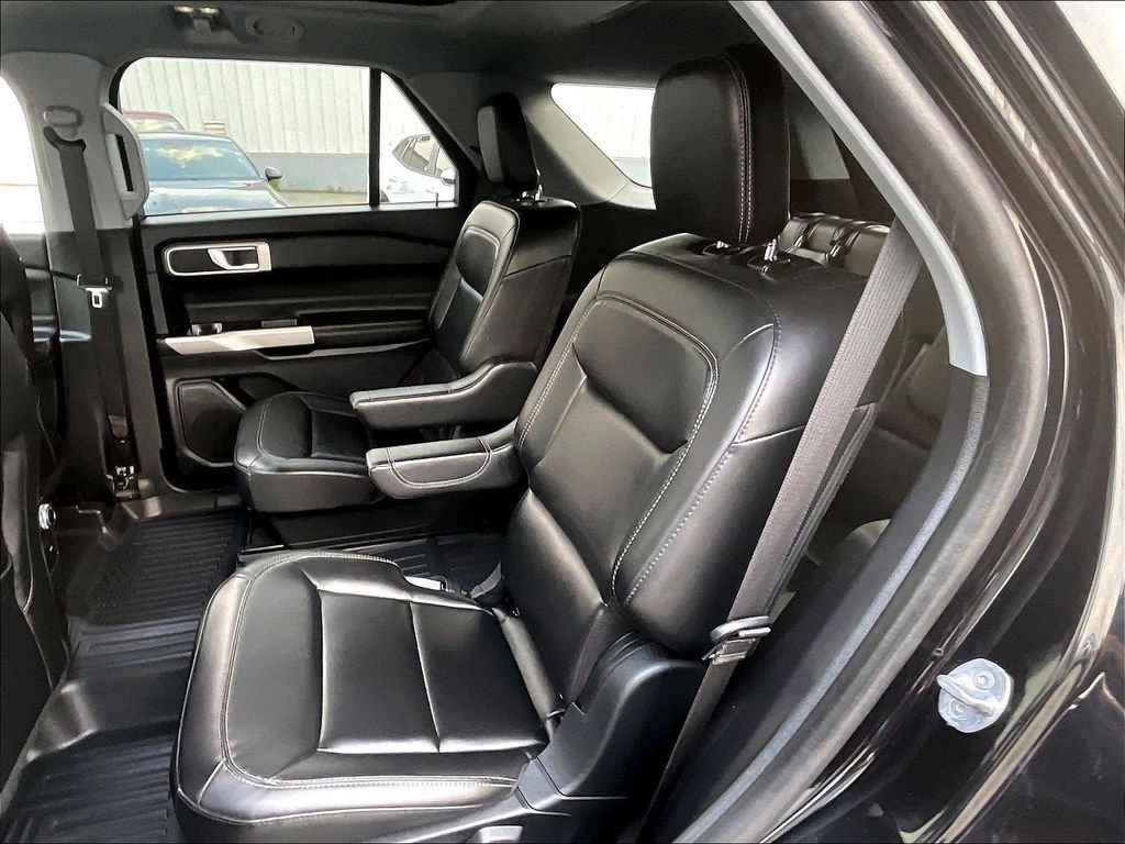 Used 2022 Black Ford XLT image 15