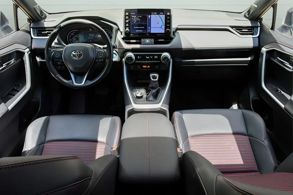 2021 Toyota RAV4 XSE - Photo 19