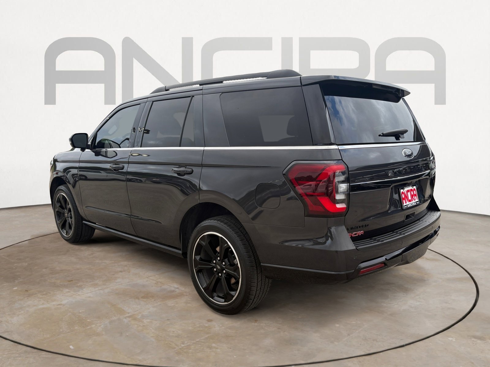 Used 2023 Dark Matter Metallic Ford Limited image 9