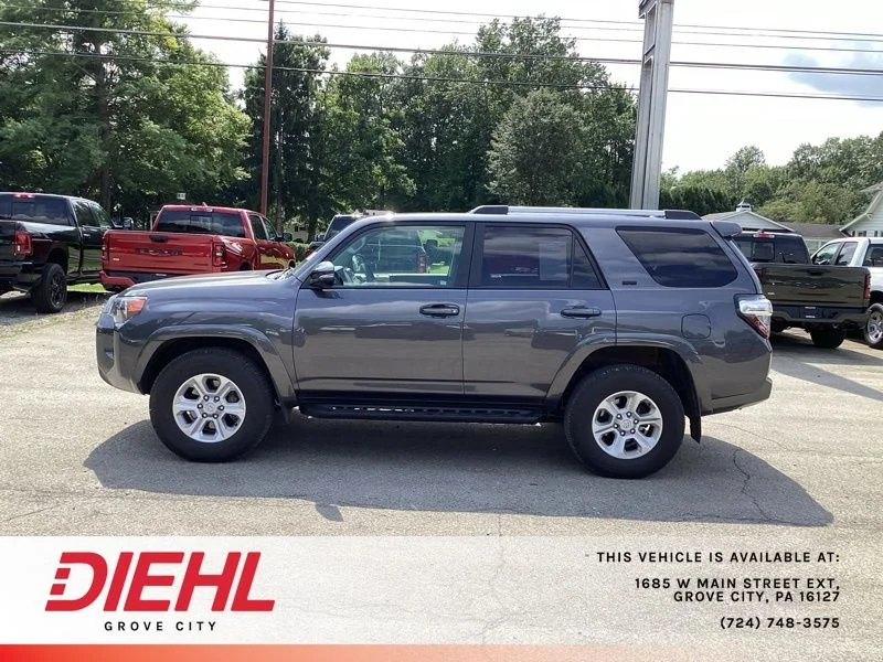 Used 2022 Gray Toyota SR5 Premium image 4