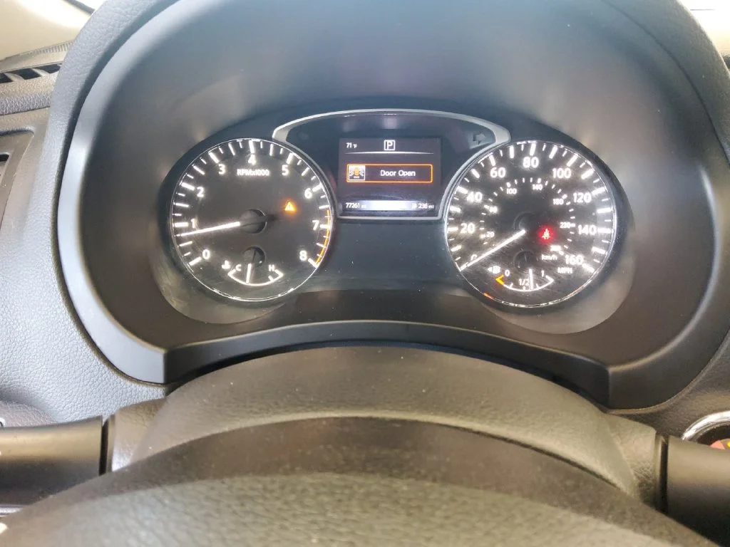 Used 2018 Blue Nissan 2.5 SL image 10