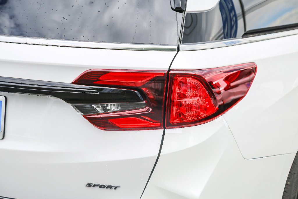 New 2026 Platinum White Pearl Honda Sport-L image 8