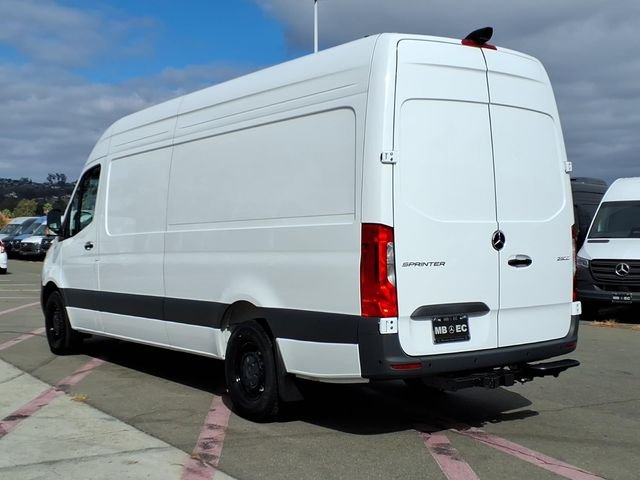 New 2026 White Mercedes-Benz Cargo 170 WB image 19