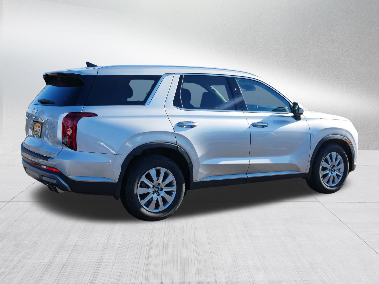 Certified Used 2025 Typhoon Silver Hyundai SEL image 7