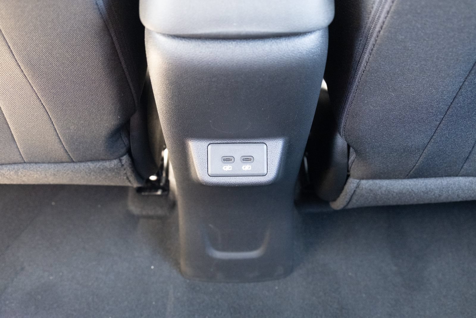 New 2027 Summit White Chevrolet LT image 15