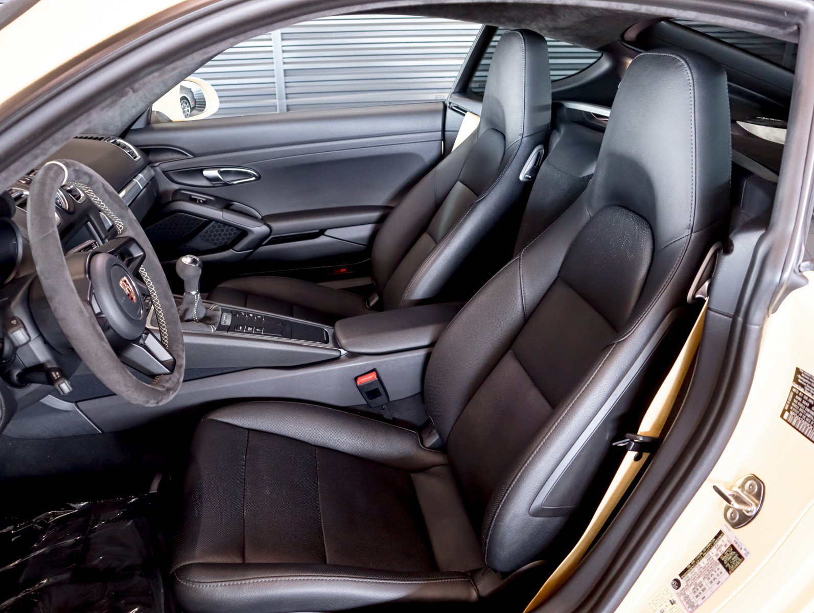 Used 2016 Racing Yellow Porsche  image 5