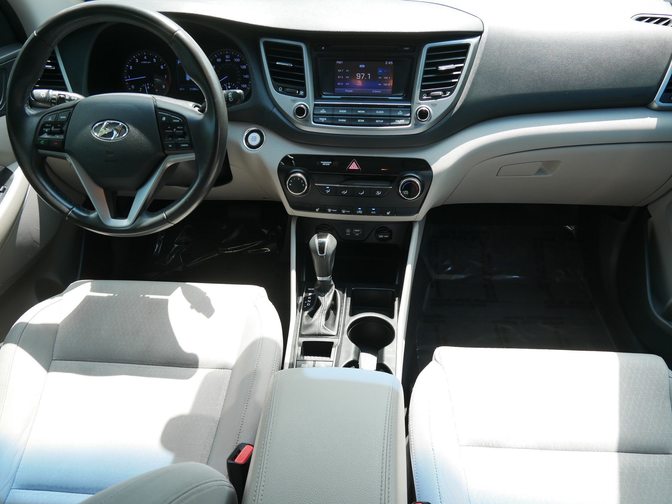 Used 2017 Coliseum Gray Hyundai Sport image 10