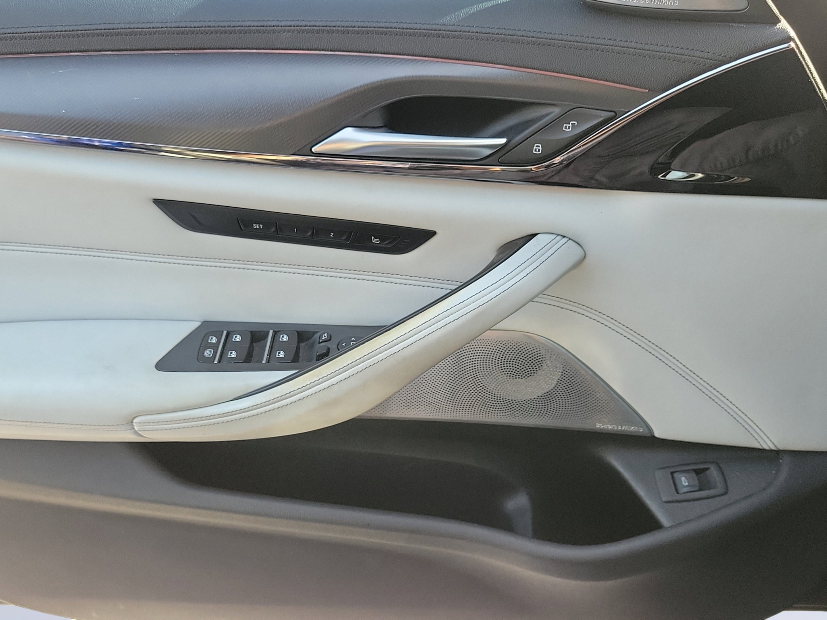 Used 2018 Blue Metallic BMW Base image 27