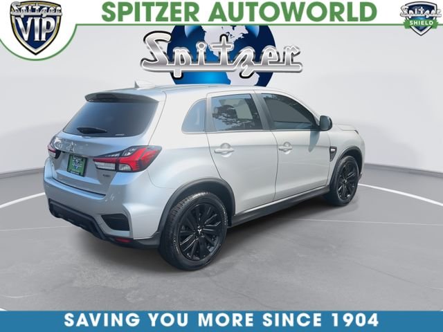 Used 2023  Mitsubishi 2.0 LE image 9