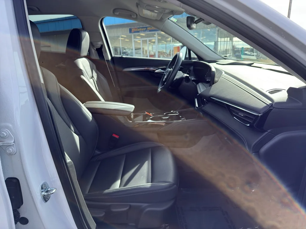 Used 2024 Summit White Buick Preferred image 19