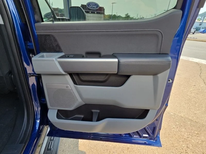 New 2026 Blue Ford XLT image 17
