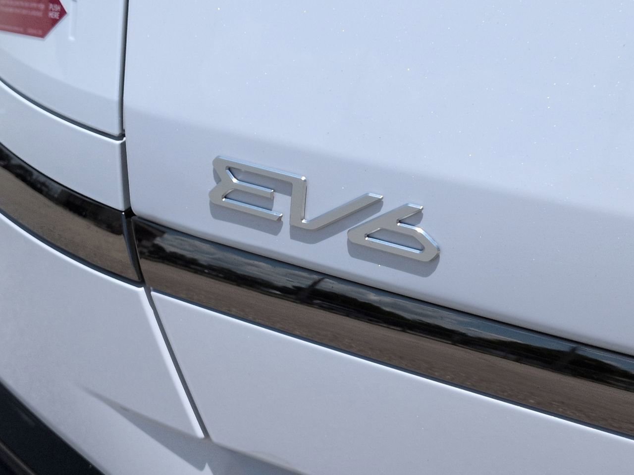 New 2026 Glacier White Pearl/Black Roof Kia GT-Line image 35