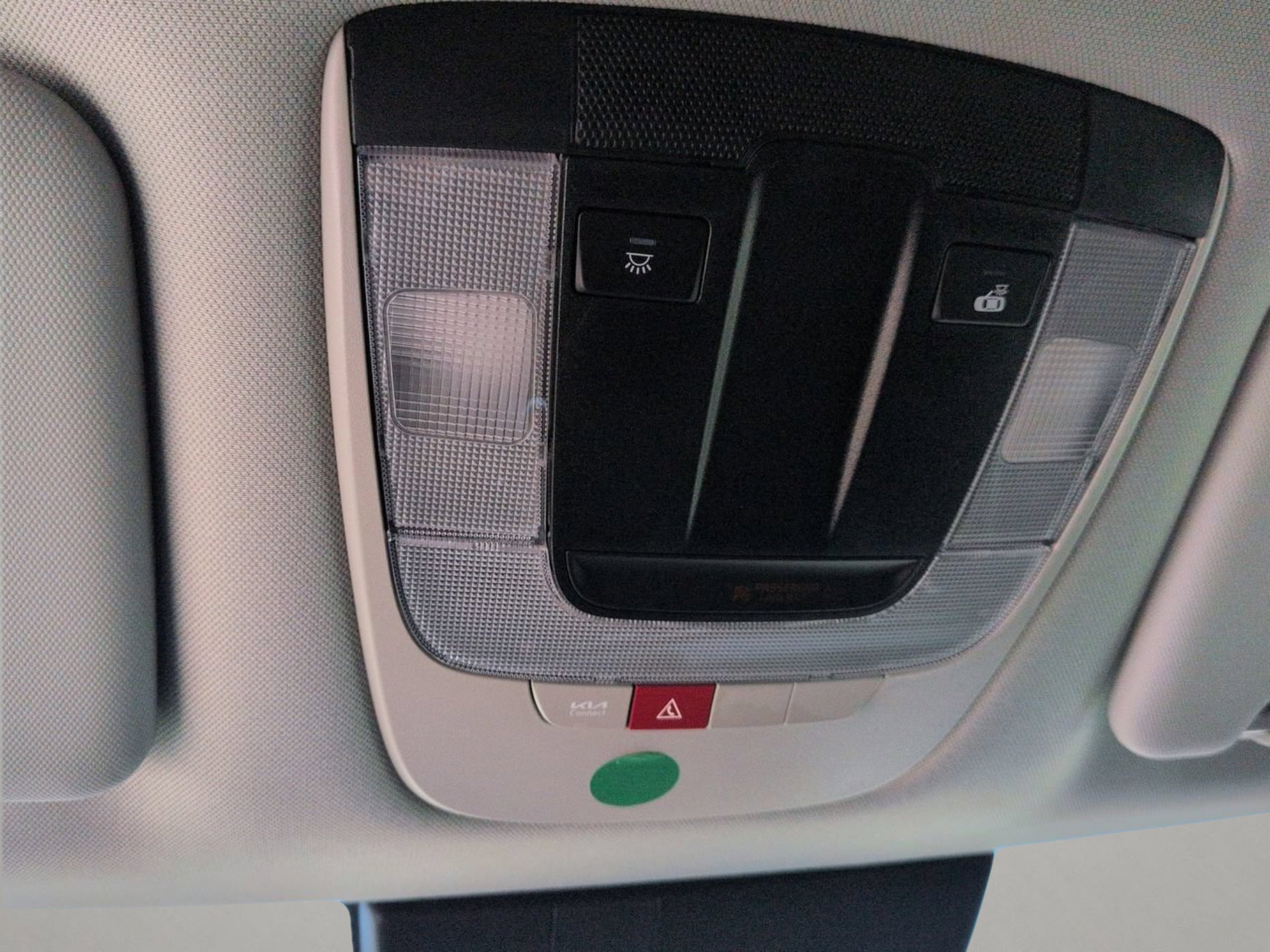 New 2027 Gravity Gray Kia LX image 17