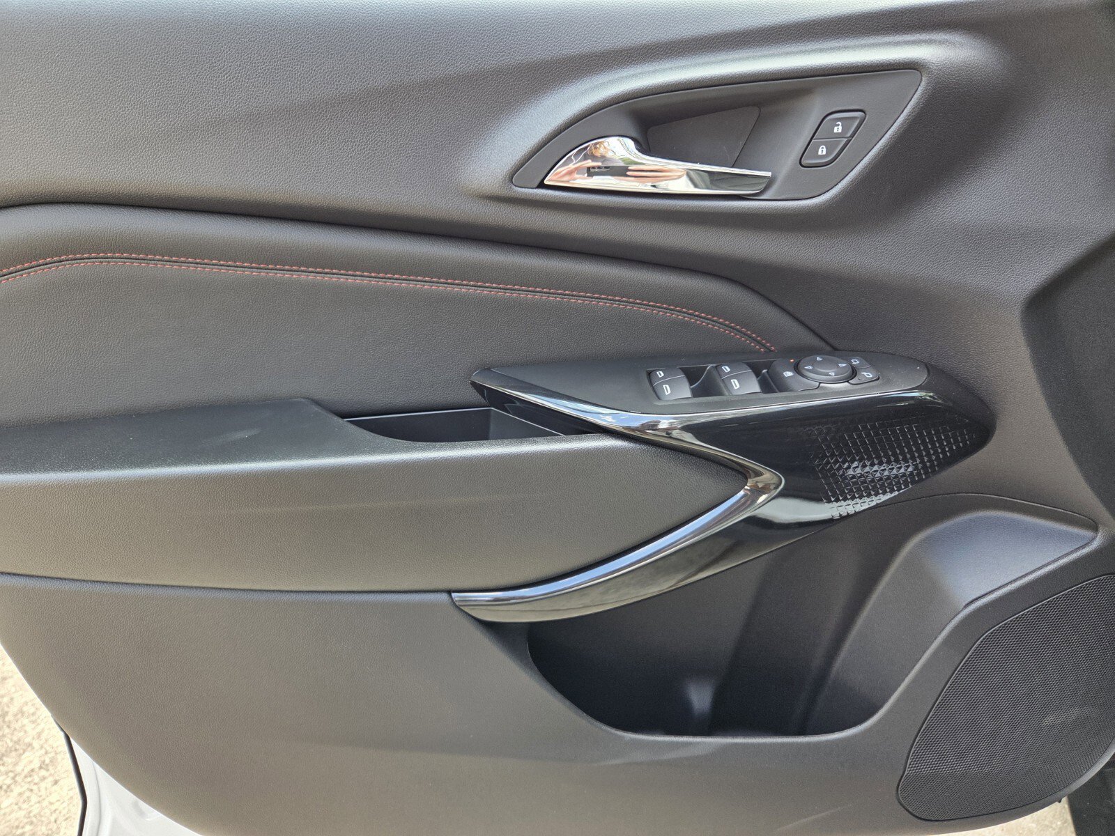 2026 Chevrolet Trax RS - Photo 22