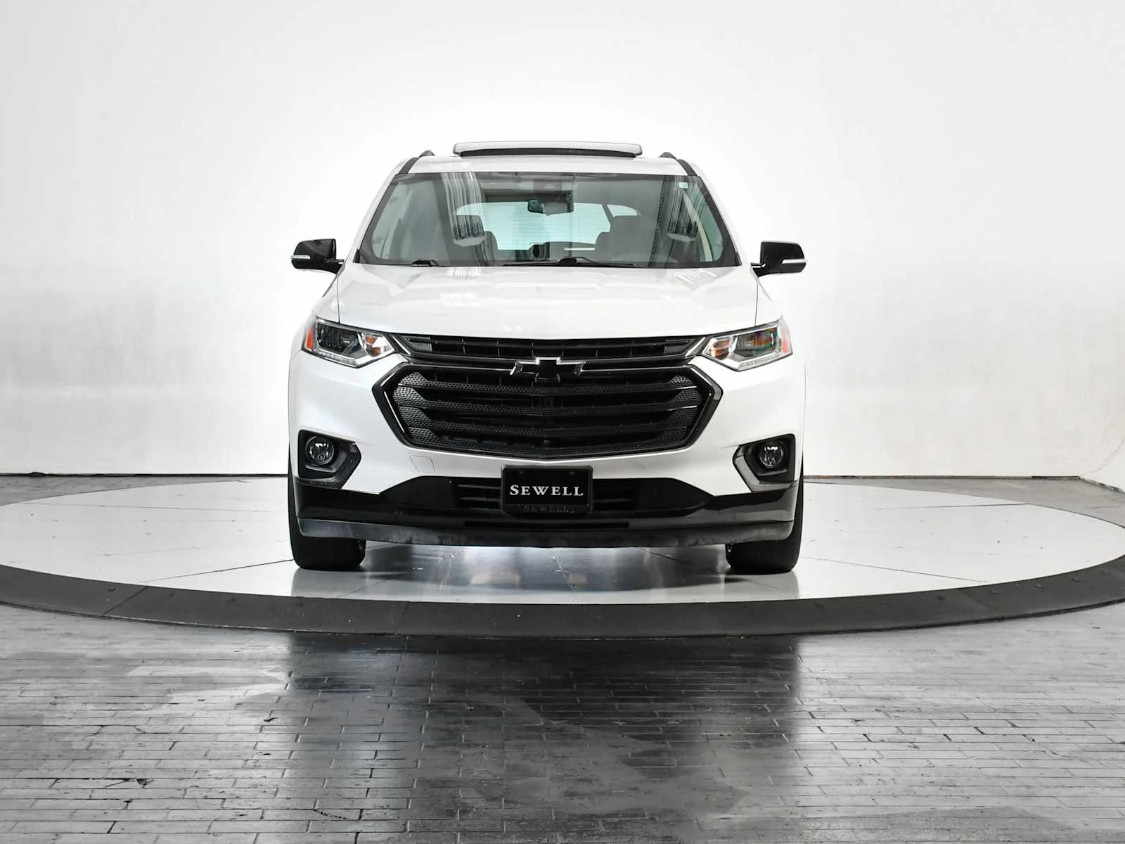 Used 2019 Iridescent Pearl Tricoat Chevrolet Premier image 8