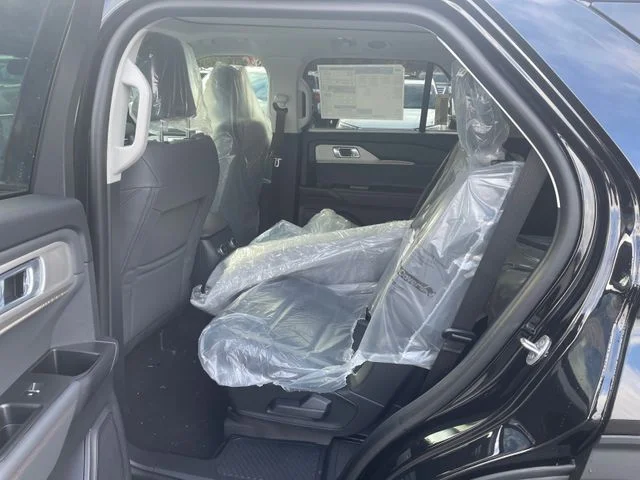 New 2026 Agate Black Metallic Ford Active image 13