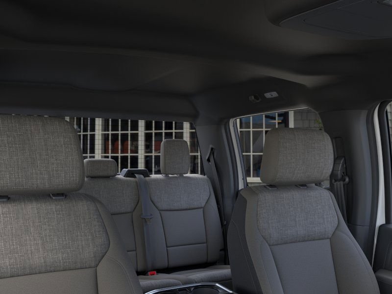 Used 2025 Oxford White Ford XLT image 22