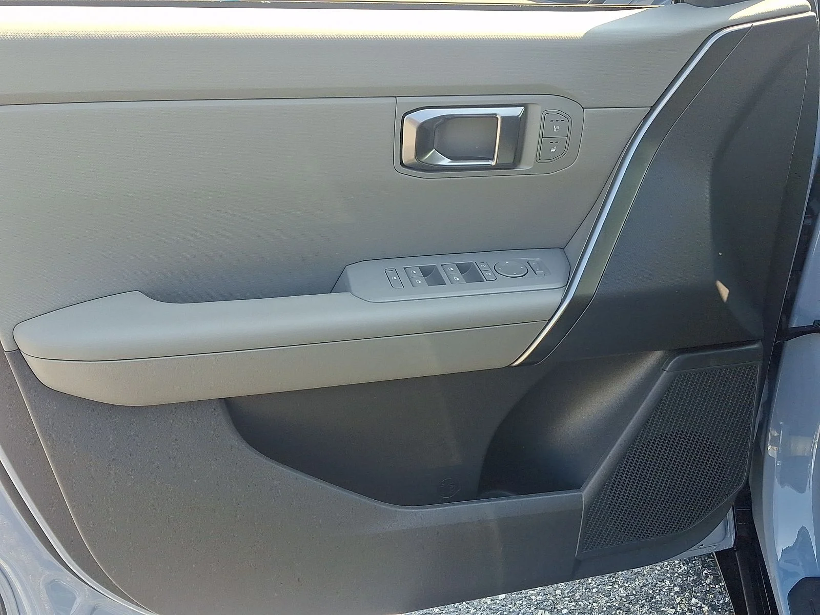 New 2027 Gray Kia X-Line S image 11