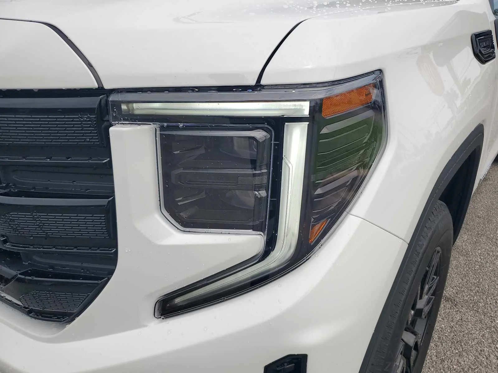 New 2026 Summit White GMC Elevation image 11