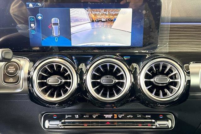 New 2026 Polar White Mercedes-Benz GLB 250 image 43