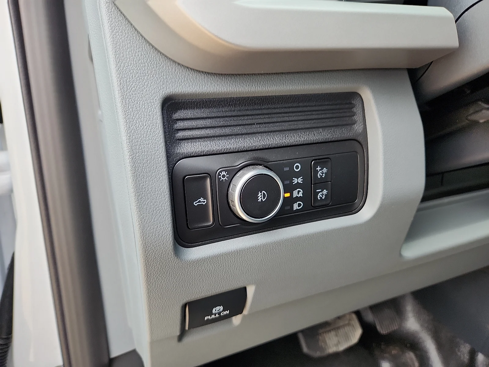 New 2026 Oxford White Ford F-250® XL image 16